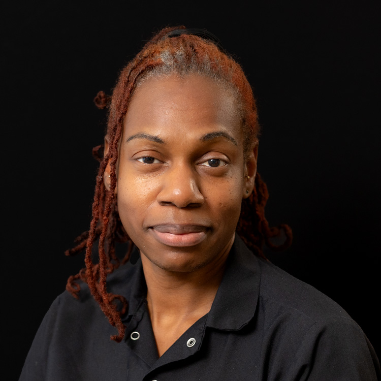 Victoria Ledbetter Headshot